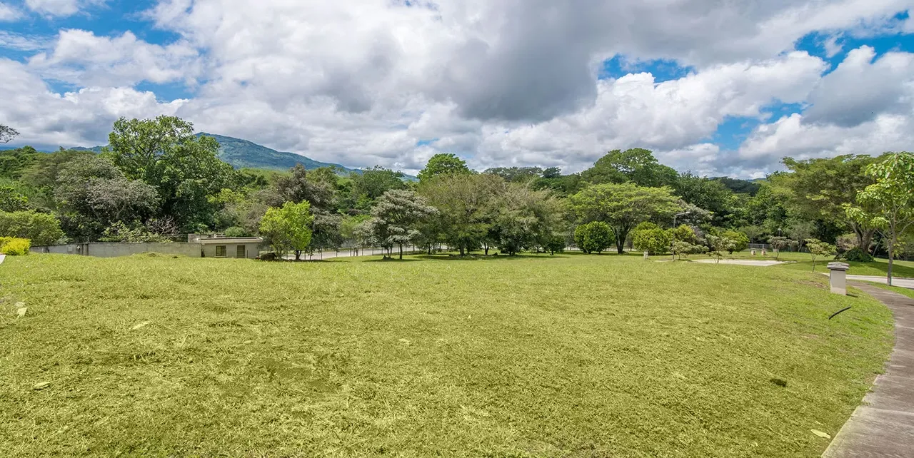 Venta de lote en Hacienda Espinal. (Hacienda Espinal Exquisite Lot)