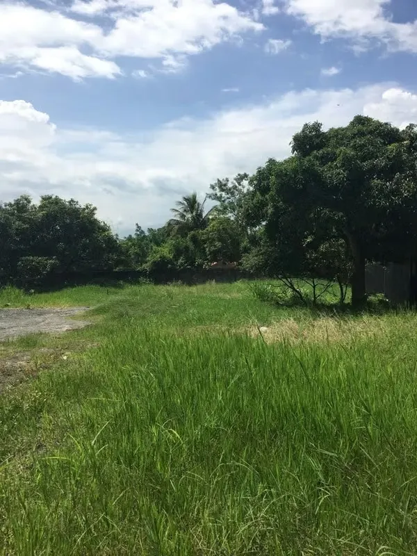 LOT FOR SALE IN SANTA ANA