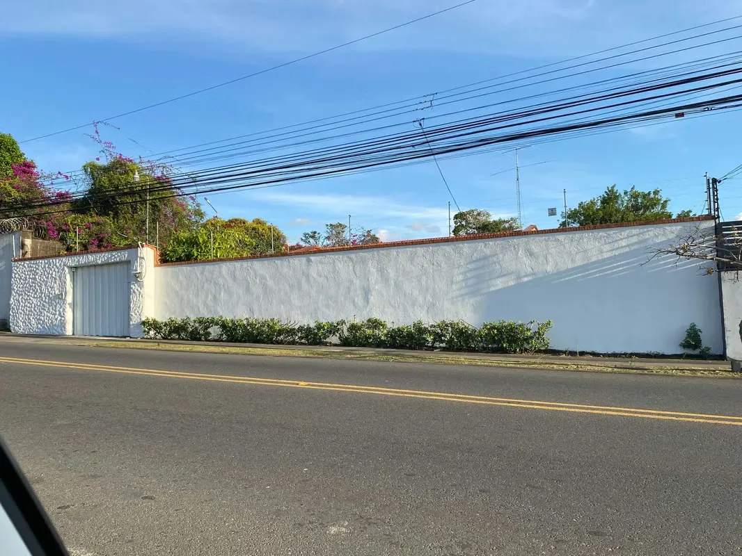 OPORTUNIDAD COMERCIAL GUAYABOS CURRIDABAT / USO MIXTO CASA-LOTE 1300 m2