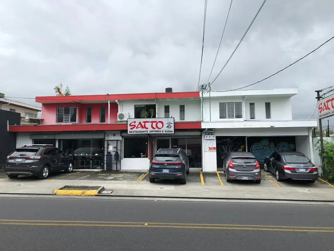 IT SELLS PROPERTY WITH 3 COMMERCIAL PREMISES, TWO OF THEM ARE CURRENTLY RENTED AND ...