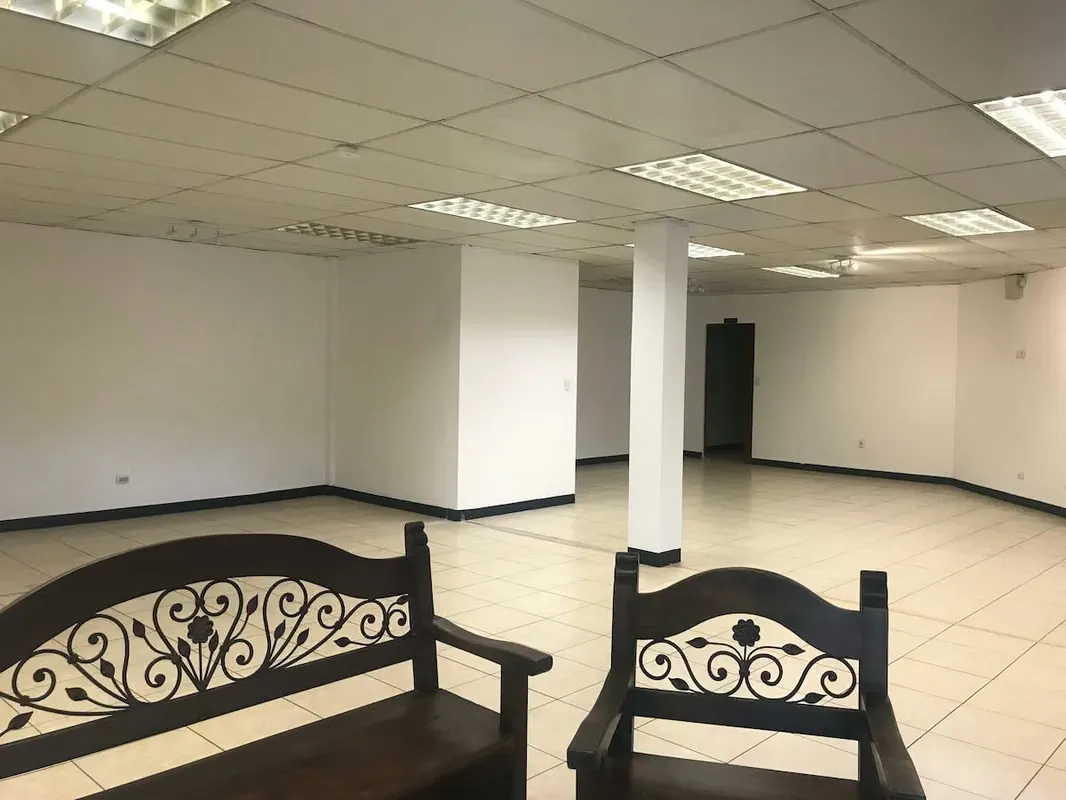Premise space for rent in Comercial Center, Tres Ríos (AD) — photo 2