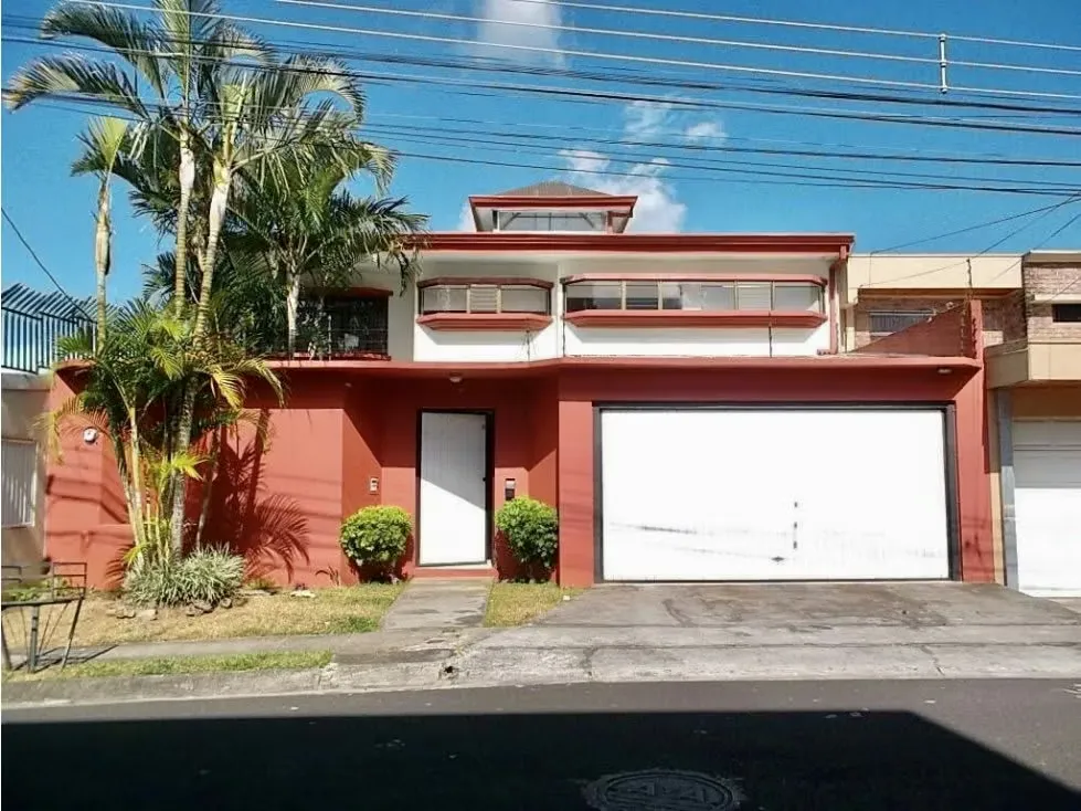 Venta casa en Curridabat, Lomas de Ayarco - Independiente