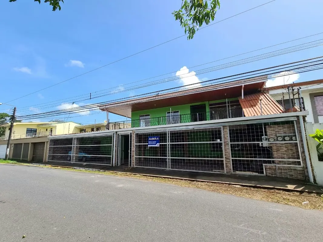 Se vende edificio de apartamentos Guápiles (FE)