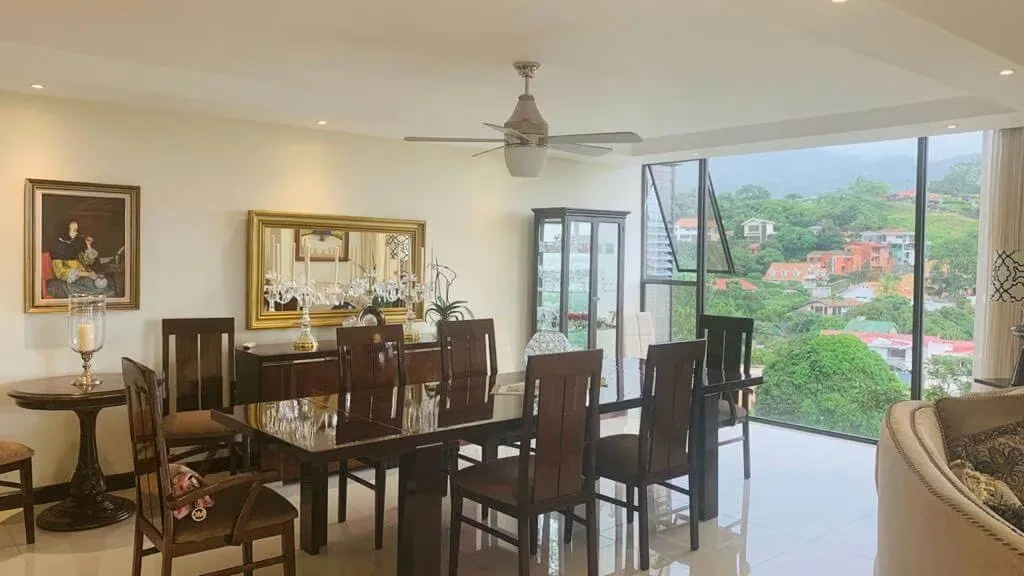 Venta de Apartamento en Condominio Altos de Marbella