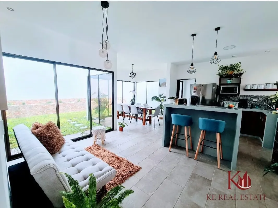 KE Real Estate sells house in Condominio Cordeline, located in Santo Domingo de Heredia, within Residencial Quizarco. Area: 215 m2 / Building area: 126 m2 Year of construction: 2022 ... — photo 3