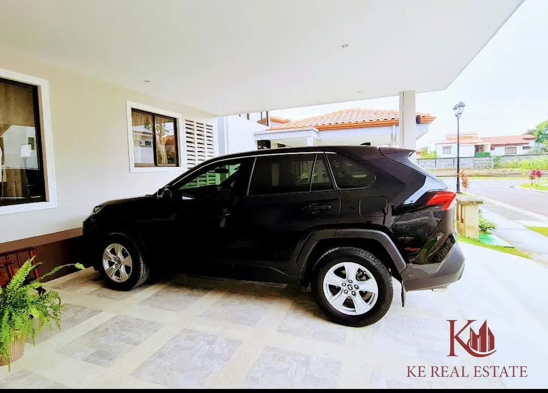 KE Real Estate sells house in Condominio Cordeline, located in Santo Domingo de Heredia, within Residencial Quizarco. Area: 215 m2 / Building area: 126 m2 Year of construction: 2022 ... — photo 5