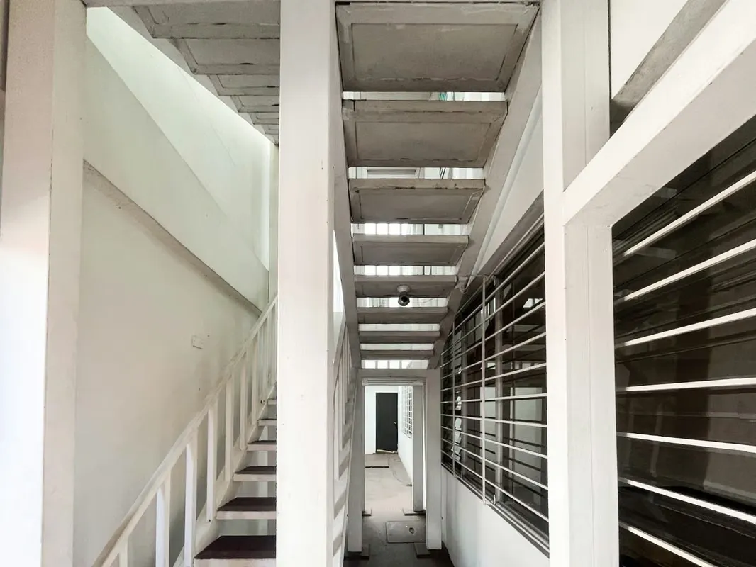 Building with parking for Rent in the center of San José (AD). — photo 4