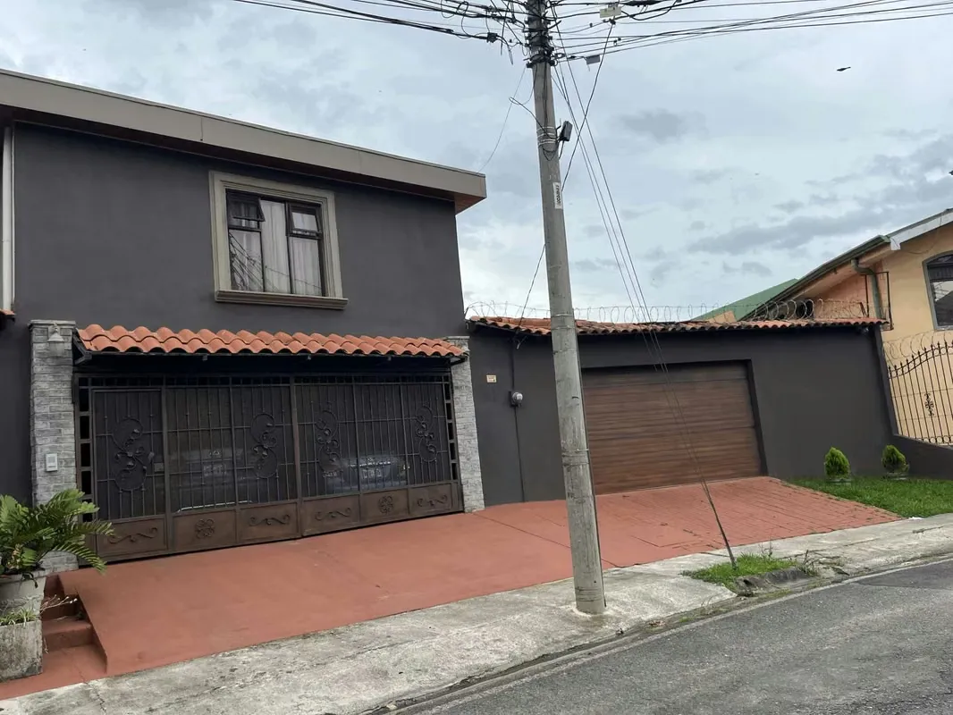 REBAJA $40.000 - VENTA DE CASA AYARCO INDEPENDIENTE C/ BUEN PATIO - CURRIDABAT