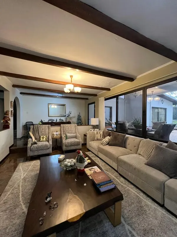 HOUSE FOR SALE IN FRESES