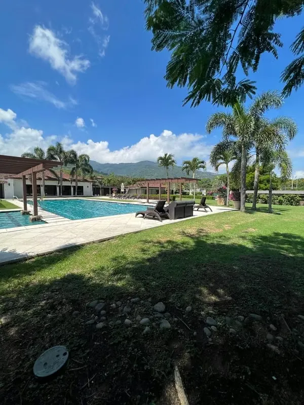 LOT FOR SALE IN A CONDOMINIUM IN SANTA ANA