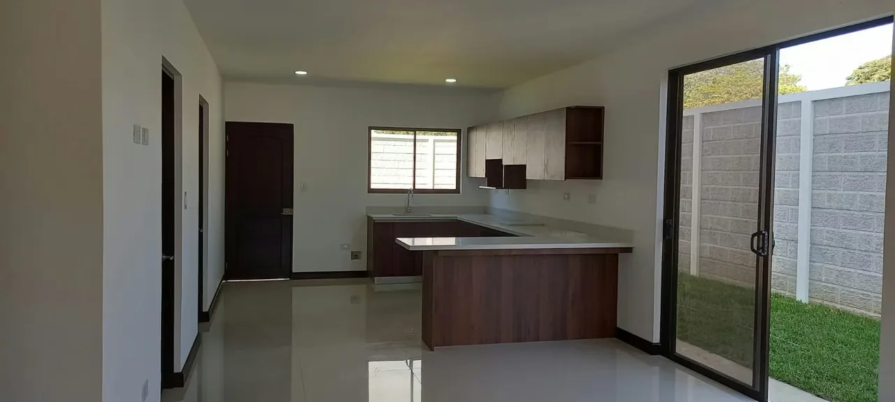 House for sale in Las Brisas Urbanization/ El Rodeo/ San Isidro/ Alajuela