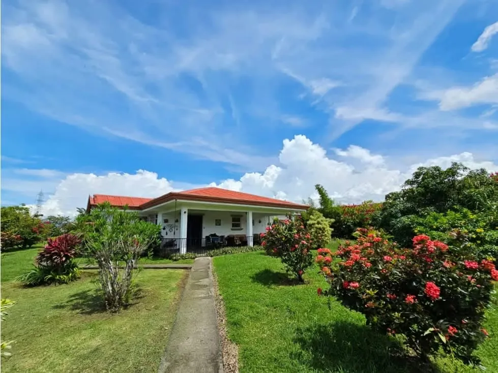Ubicada muy cerca de Concasa en San Rafael de Alajuela. — photo 3