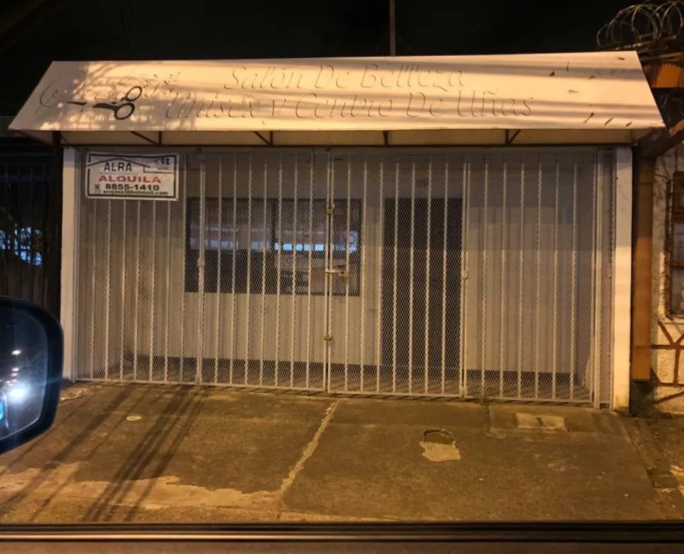Between the Carlos Durán Clinic and Plaza Víquez — photo 3