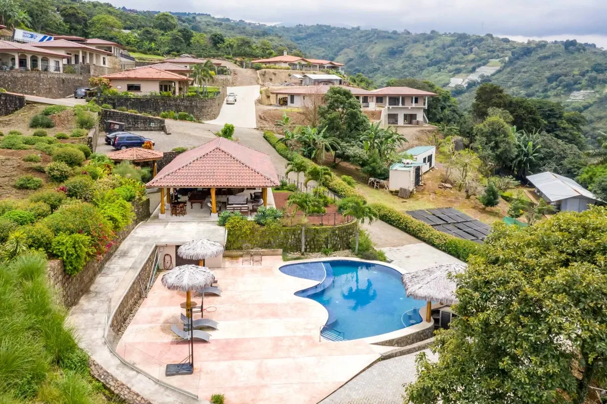 Casa en Venta en Naranjo, Casa Pochote II, con Increibles Vistas, en Residencial Oro Monte