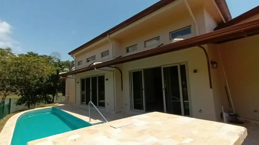 House for sale in Playa Jacó