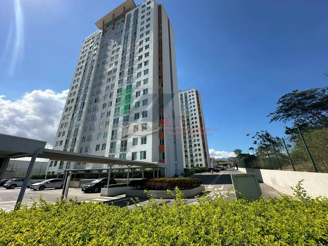 The location allows easy access to Heredia, Barva San Pablo San Rafael etc., near schools, supermarkets.