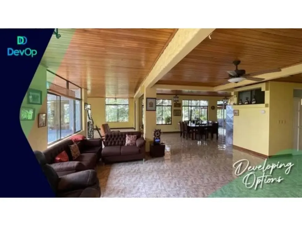 Alquiler de Casa en Atenas, AlajuelaHermosa propiedad ubicada dentro de una finca privada de 3 hectáreas, rodeada de naturaleza y con total privacidad. Ideal para quienes buscan vivir ...