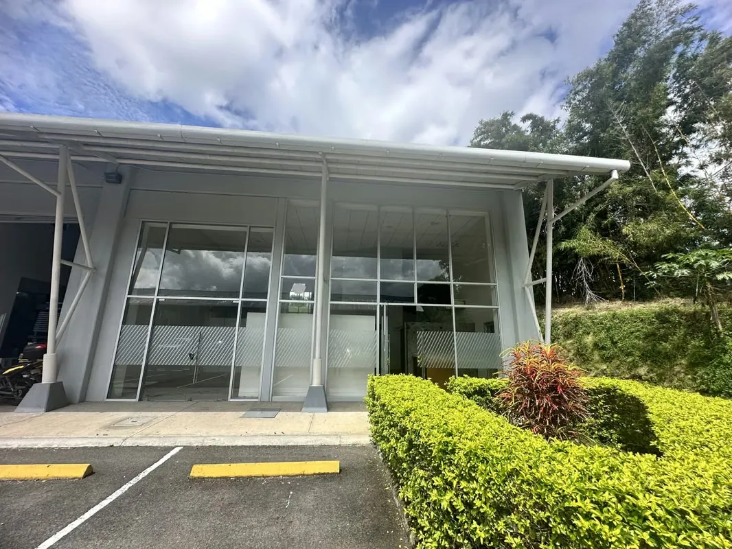 OFFICE WAREHOUSE FOR RENT IN SANTA ANA