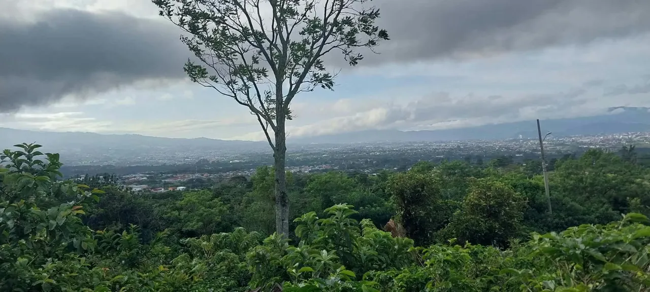 Lot with view for sale, San Rafael de Heredia 2,000 sq. mtrs.