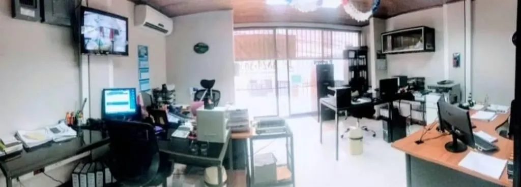 KE Real Estate vende o alquila con o sin opcion de compra, dando prima, edificio para oficinas, call center, clinica medica etc. Ubicación: Batrio Francisco Peralta, Los Yoses, San ... — photo 5