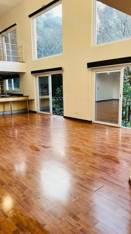 Escazú, jaboncillo Loft recién remodelado con linea blanca.