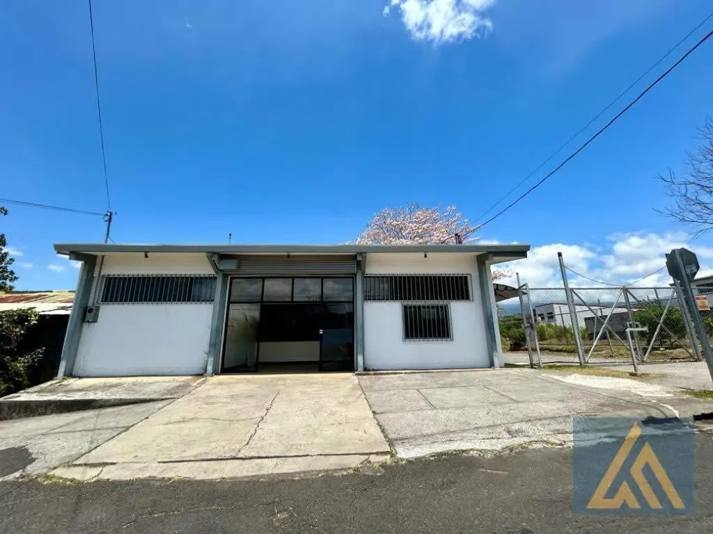 Alquiler Propiedad para Negocio en San Lorenzo de Heredia.