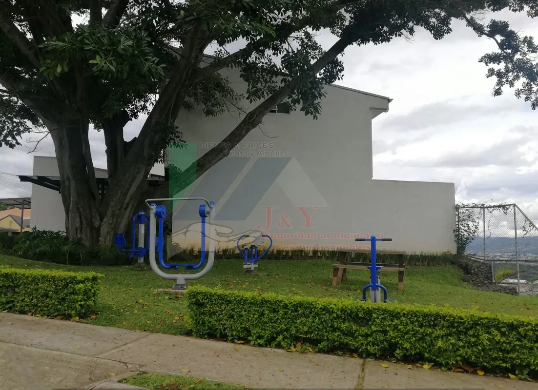 Apartment rental located in San Pablo de Heredia, on calle la Quintana, near super markets, restaurants, easy access to banks and commerce in general, less than 10 minutes from Heredia ... — photo 2