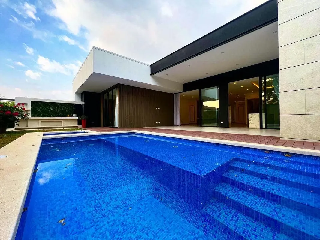 LUXURY HOME FOR RENT IN CUTE - ONE FLOOR
