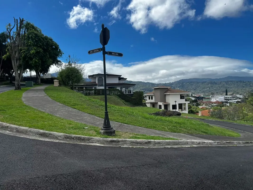 DIVISIBLE LOT FOR SALE - HACIENDA EL GREGAL - CURRIDABAT