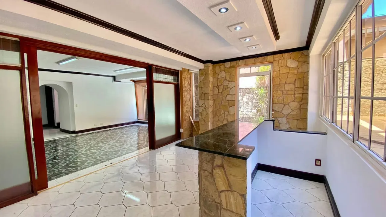 Curridabat, 4 Bedroom Home for sale.