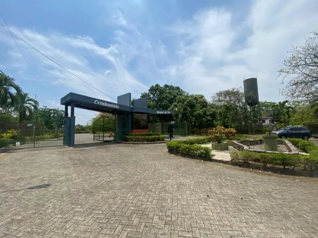 Land for Sale in Orotina Condominium