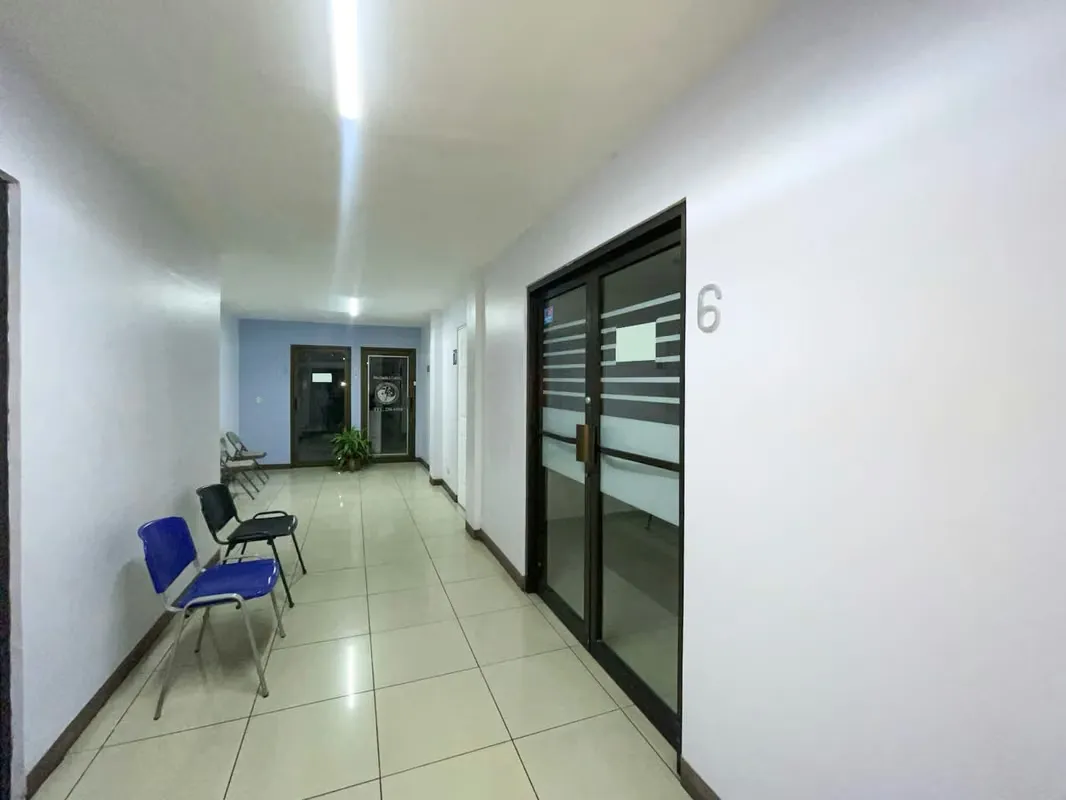 Se venden consultorios médicos cerca del Hosp. de Niños (AD).