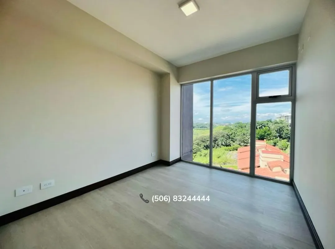 Excellent location near free areas, schools, supermarkets and easy access.