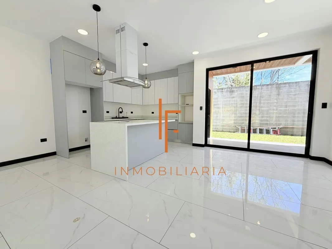 Spacious Independent House in Santo Domingo Heredia — photo 2