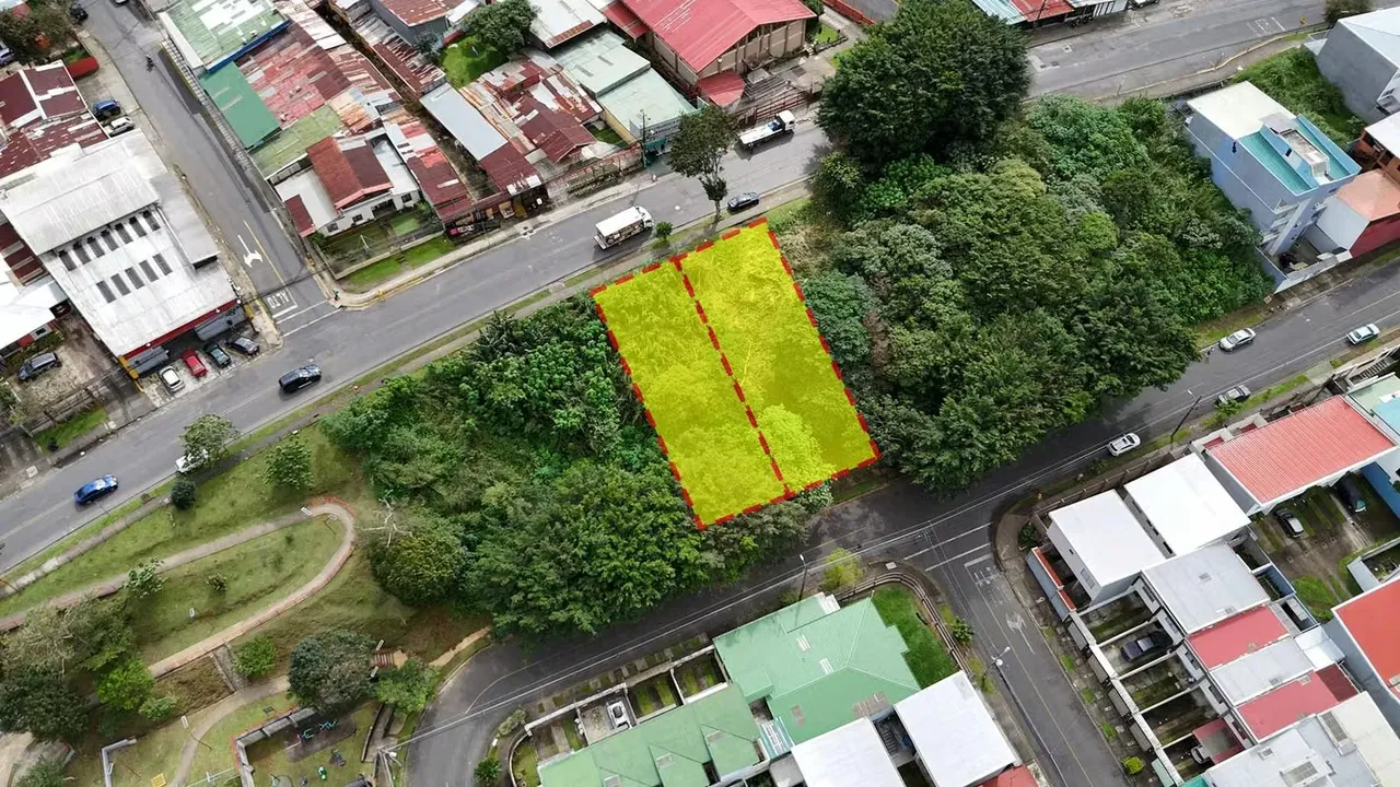 It sells lot located in the Residencial Bosques de Catalán, in Granadilla de Curridabat, which has 338.77 m2, and is ready to build. It has mixed soil use: residential and /or ...