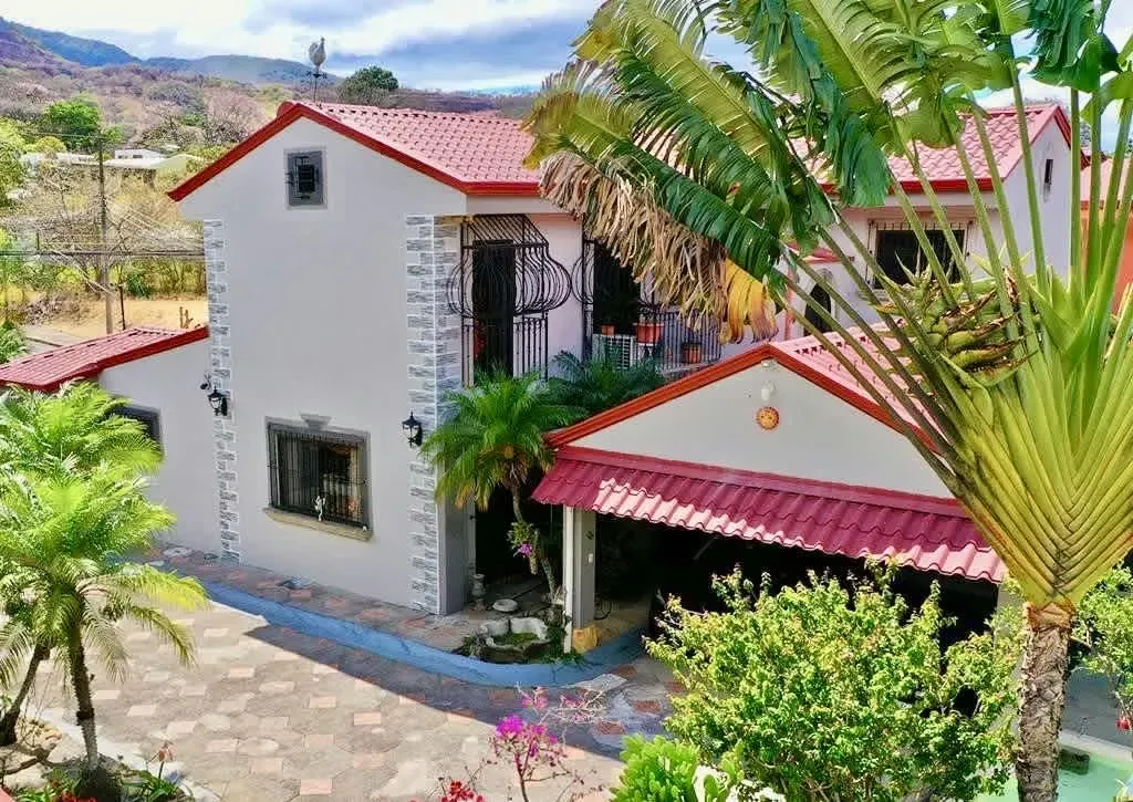 Large House and Lot - Magnificent Opportunity - Santa Ana