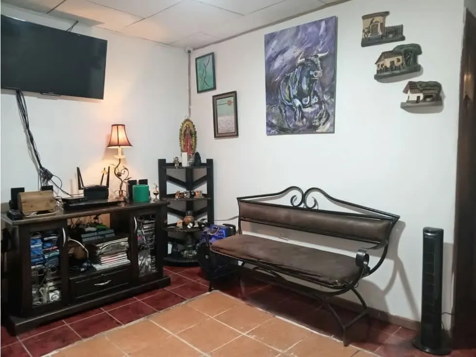 VENTA DE CASA, SAN JOSÉ, SAN PEDRO, BARRIO PINTO — photo 2