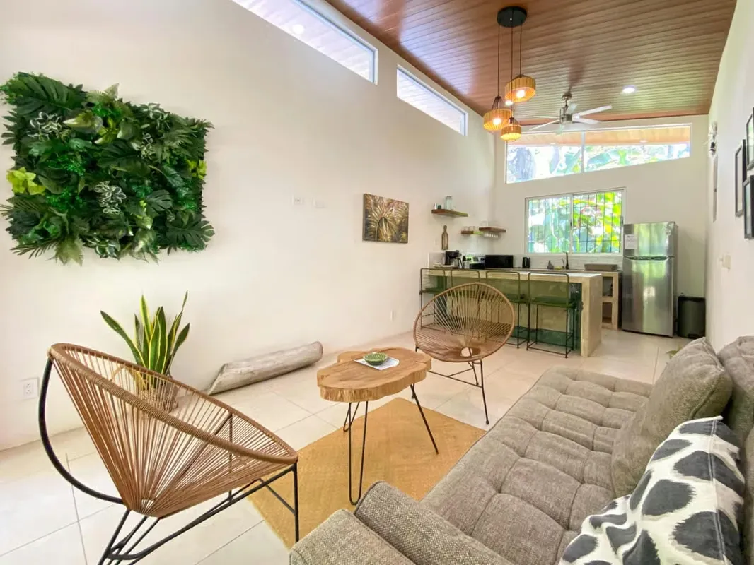 Venta de Casa Playa Negra Limón 500 m2