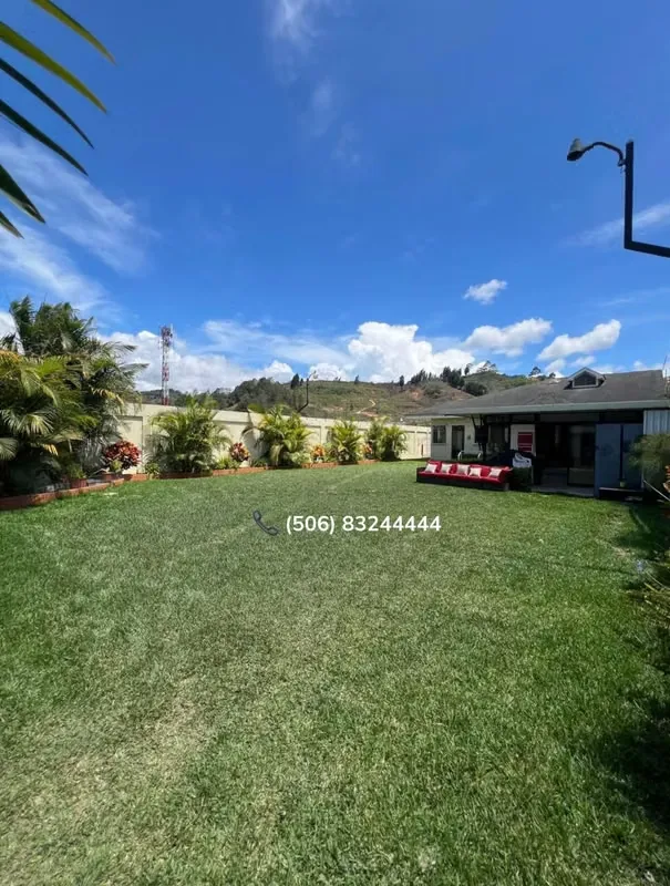 HOUSE FOR SALE IN LOURDES DE AGUA CALIENTE, CARTAGO