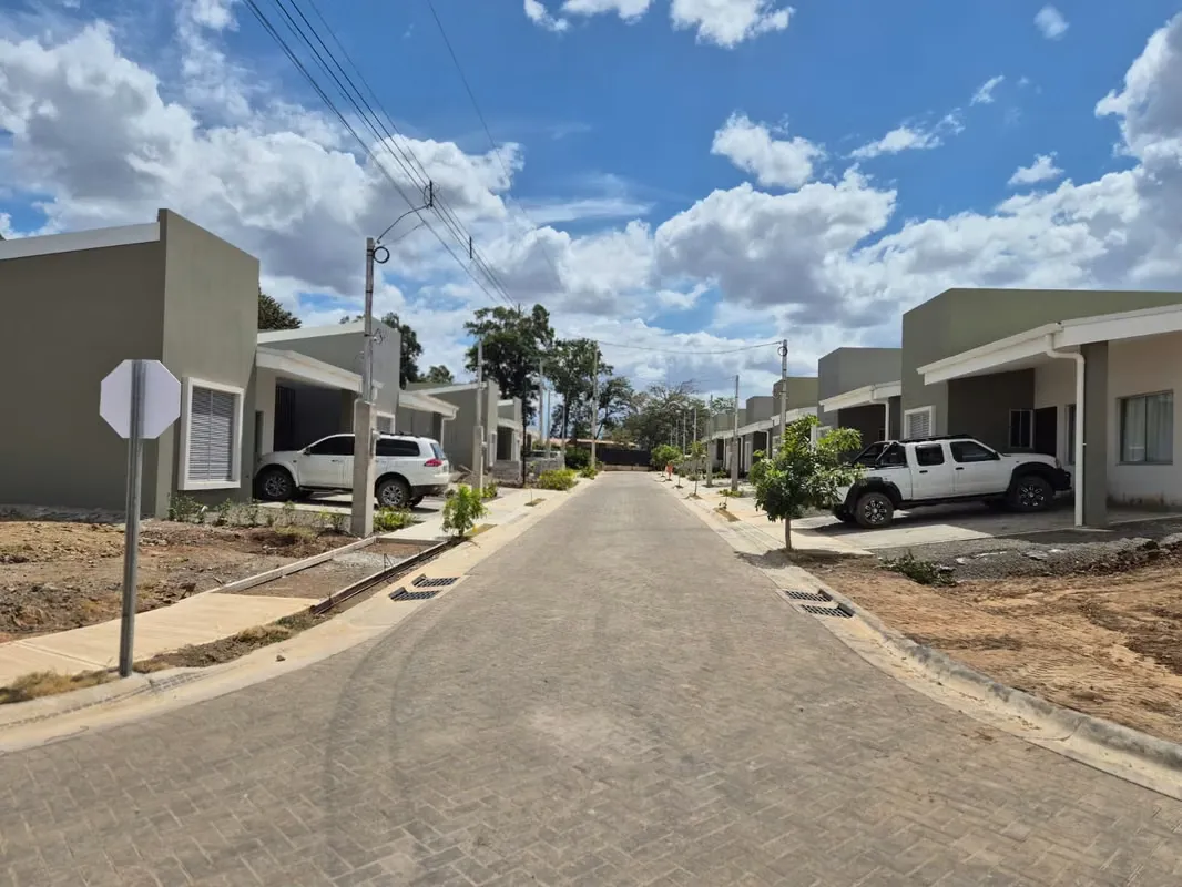 This Model B is a 2 bedroom, 2 bathroom, 1,140 sqft house on a 2,250 sqft lot.
