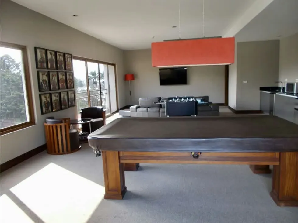 Venta de apartamento en torre de 7 pisos con ascensor, ubicada en privilegiada zona de alta plusvalía residencial y comercial de la zona este de San José, por su cercanía a ... — photo 2