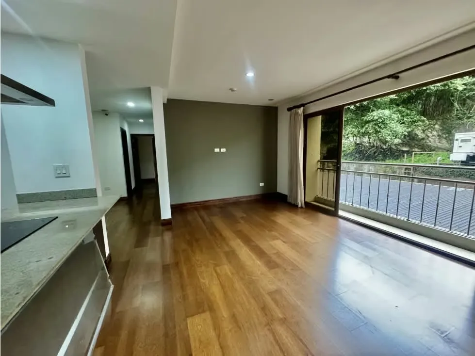 Venta de apartamento en torre de 7 pisos con ascensor, ubicada en privilegiada zona de alta plusvalía residencial y comercial de la zona este de San José, por su cercanía a ... — photo 5