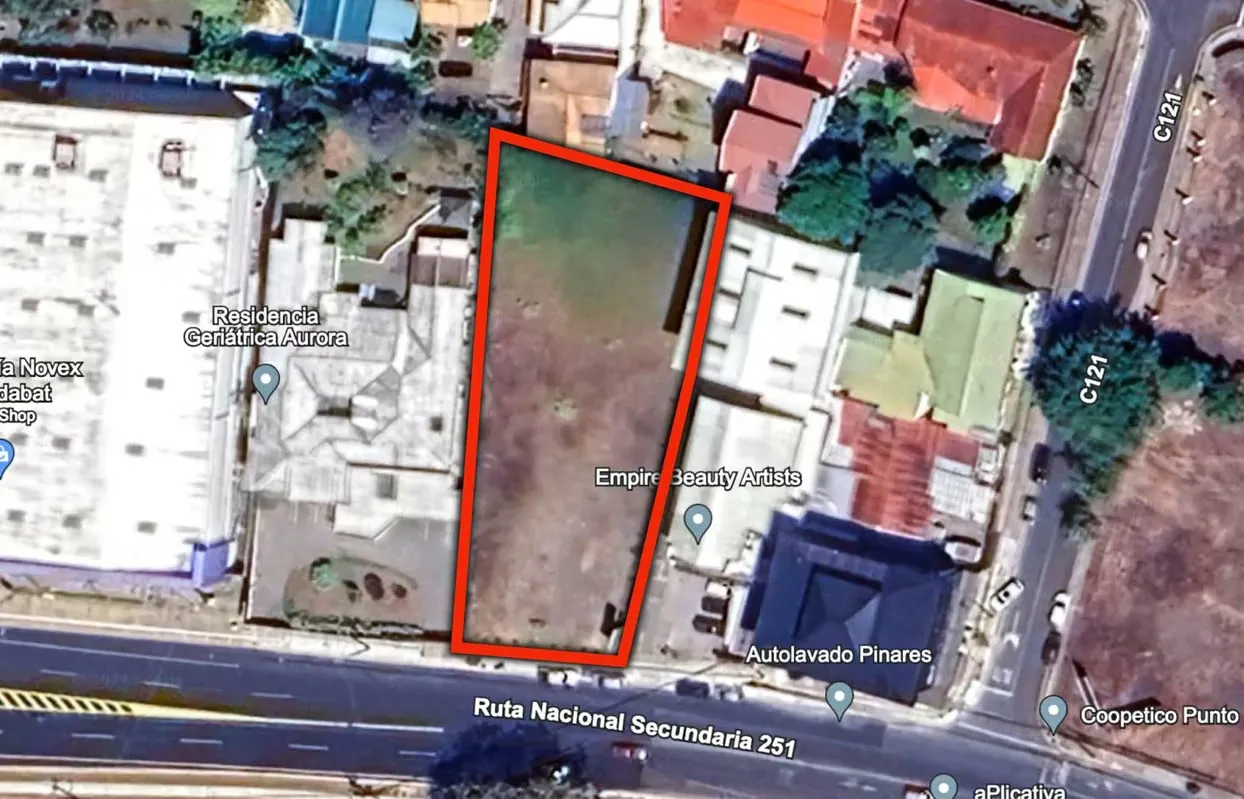 Se vende Terreno en Pinares, Curridabat (AD).