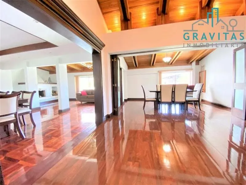 Casa en Curridabat | Uso de suelo mixto | 1300 m2 | 5 hab | F 206