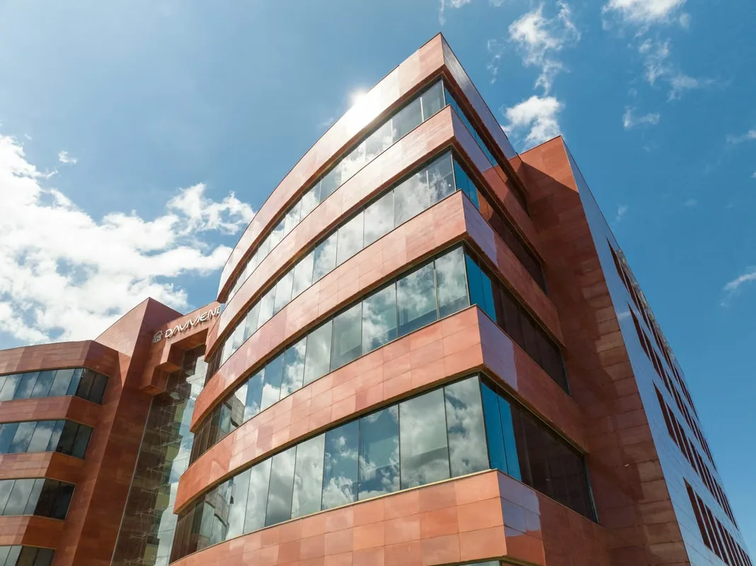 Ubicado en el corazón comercial de la capital Meridiano Business Center pone a su disposición un conjunto de instalaciones versátiles y acogedoras y servicios de la más alta calidad ... — photo 2