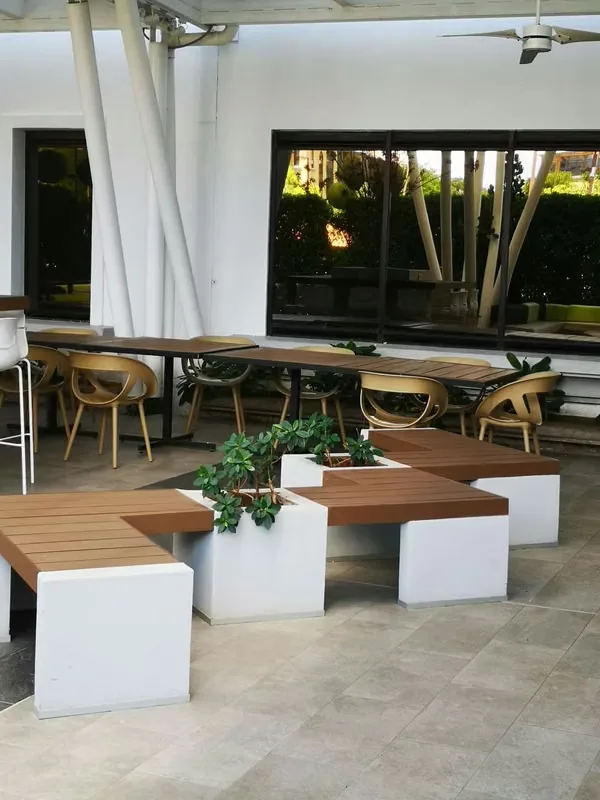 Ubicado en el corazón comercial de la capital Meridiano Business Center pone a su disposición un conjunto de instalaciones versátiles y acogedoras y servicios de la más alta calidad ... — photo 3