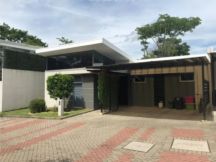 Venta casa 1 piso Brasil de Santa Ana