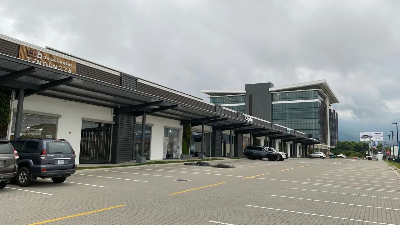 Latest Location available in commercial area of Lindora Business Park