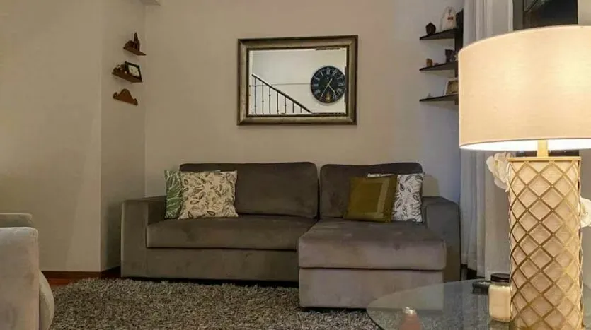 Large 2 level apartment for sale in La Uruca