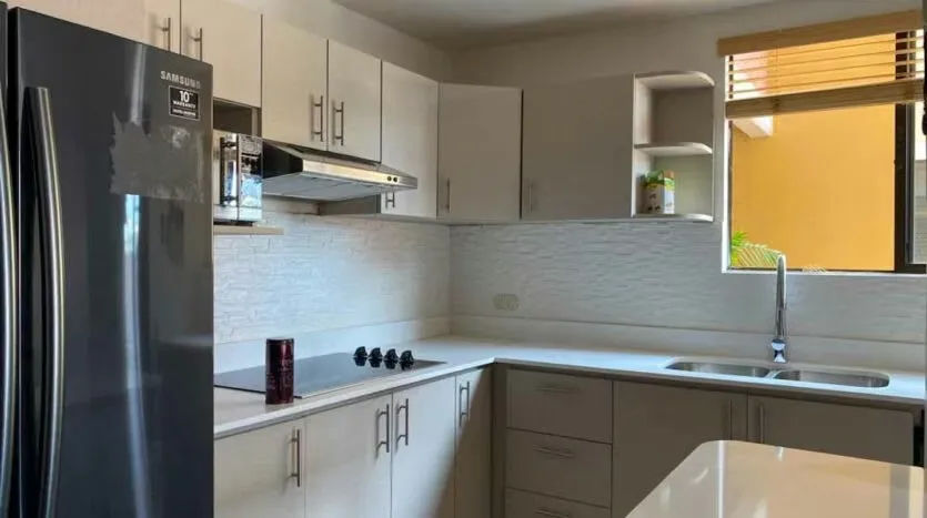Large 2 level apartment for sale in La Uruca — photo 3